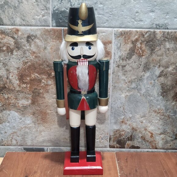 Wooden Nutcracker Soldier Figurine Christmas Decor - Picture 1 of 12
